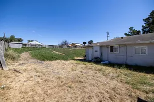 328 Boronda Rd, Salinas, CA 93907 - Photo 2