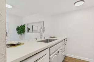 215 Red Oak Dr G, Sunnyvale, CA 94086 - Photo 14