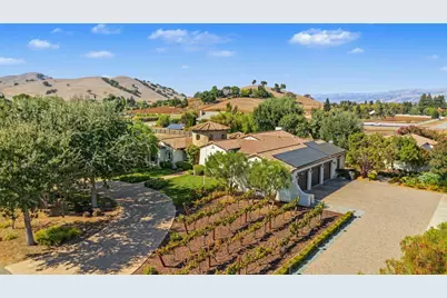 10095 Pomo Pl, Gilroy, CA 95020 - Photo 6