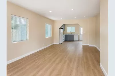 2056 Alum Rock Ave, San Jose, CA 95116 - Photo 2