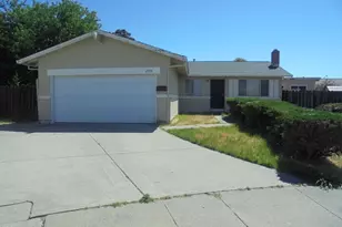 2338 Bobwhite Ct, Fairfield, CA 94533 - Photo 2