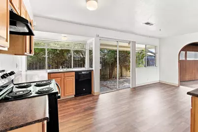 2338 Bobwhite Ct, Fairfield, CA 94533 - Photo 8
