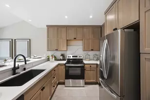 1327 Merrivale West Square, San Jose, CA 95117 - Photo 10