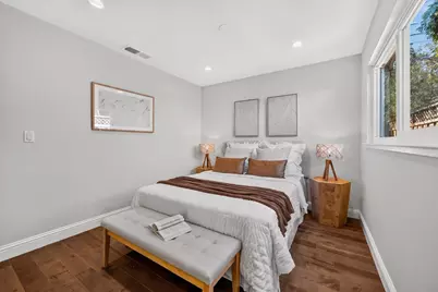 160 Gilbert Ave, Santa Clara, CA 95051 - Photo 22
