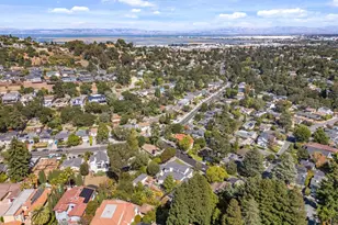 2 Beverly Dr, San Carlos, CA 94070 - Photo 92