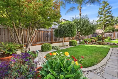 6568 Broadacres Dr, San Jose, CA 95120 - Photo 46
