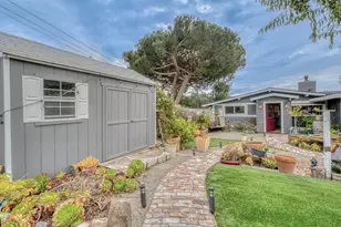 26085 S Carmel Hills Dr, Carmel, CA 93923 - Photo 32