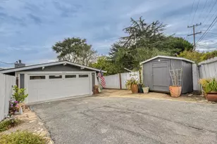 26085 S Carmel Hills Dr, Carmel, CA 93923 - Photo 34