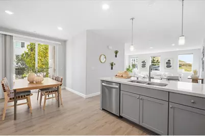 337 Llano De Los Robles Ave 7, San Jose, CA 95136 - Photo 8