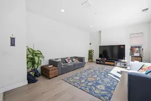 9 Chysis Rd, Milpitas, CA 95035 - Photo 12