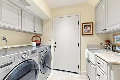 1252 Sharon Park Dr, Menlo Park, CA 94025 - Photo 34