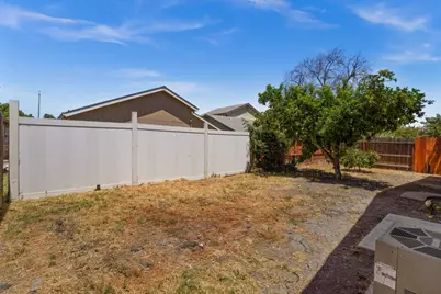 1927 Montauban Ct, Stockton, CA 95210 - Photo 28