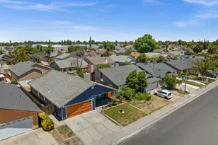 1927 Montauban Ct, Stockton, CA 95210 - Photo 32