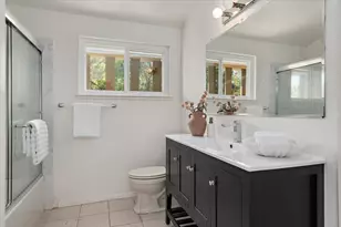 125 Connemara Way 2, Sunnyvale, CA 94087 - Photo 18