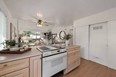 125 Connemara Way 2, Sunnyvale, CA 94087 - Photo 8