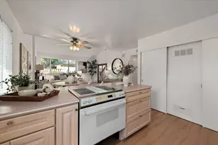 125 Connemara Way 2, Sunnyvale, CA 94087 - Photo 8