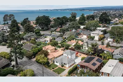 207 Kingsbury Dr, Aptos, CA 95003 - Photo 2