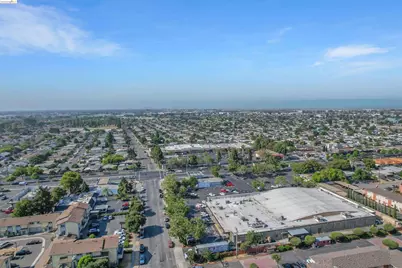 27505 Tampa Ave 16, Hayward, CA 94544 - Photo 22