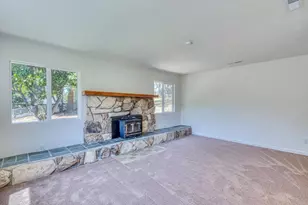17963 Berta Canyon Rd, Salinas, CA 93907 - Photo 4