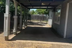 2343 Erickson St, Sacramento, CA 95815 - Photo 6