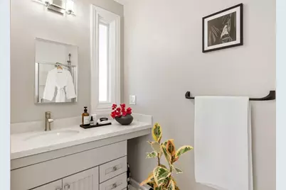 243 Hearst Ave, San Francisco, CA 94131 - Photo 42