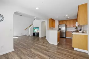 3513 Strada Circolare, San Jose, CA 95135 - Photo 6