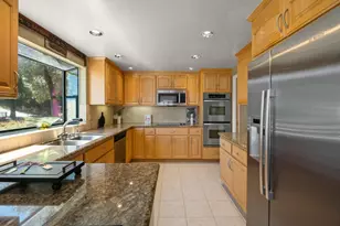 24635 Heather Heights Rd, Saratoga, CA 95070 - Photo 12