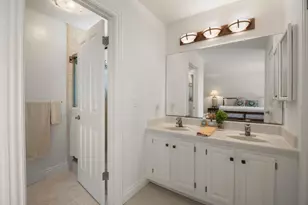 24635 Heather Heights Rd, Saratoga, CA 95070 - Photo 20