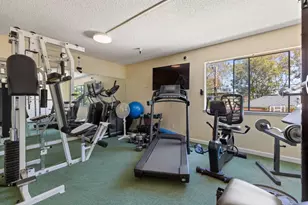 240 N Bayshore Blvd 315, San Mateo, CA 94401 - Photo 42