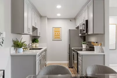 240 N Bayshore Blvd 315, San Mateo, CA 94401 - Photo 16