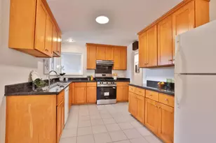 10815 E Estates Dr, Cupertino, CA 95014 - Photo 6