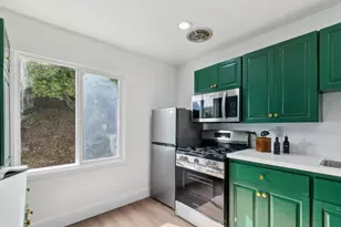 894 Burnett Ave, San Francisco, CA 94131 - Photo 14