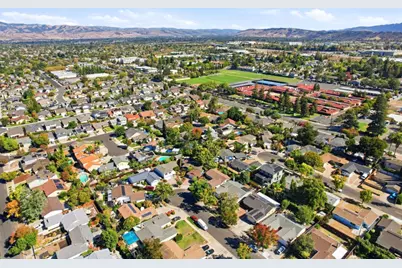 1304 Cherry Ct, San Jose, CA 95118 - Photo 38