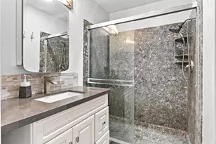 880 N Winchester Blvd 205, Santa Clara, CA 95050 - Photo 20