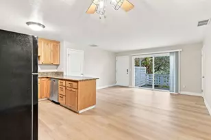 755 14th Ave 409, Santa Cruz, CA 95062 - Photo 6