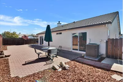 1093 Lambdin St, Manteca, CA 95336 - Photo 36