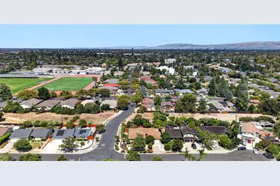315 Blossom Valley Dr, Los Gatos, CA 95032 - Photo 10