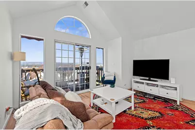 38 Rebecca Ln, San Francisco, CA 94124 - Photo 8