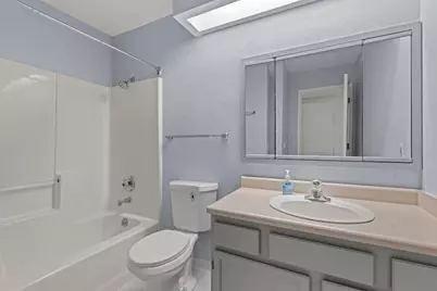 38 Rebecca Ln, San Francisco, CA 94124 - Photo 12