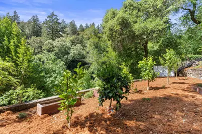 19060 Laurel Dr, Los Gatos, CA 95033 - Photo 38