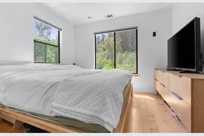 19060 Laurel Dr, Los Gatos, CA 95033 - Photo 20