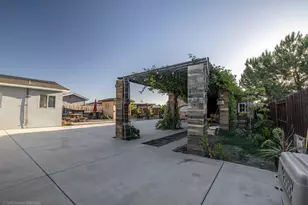 750 El Camino Paraiso, Hollister, CA 95023 - Photo 10