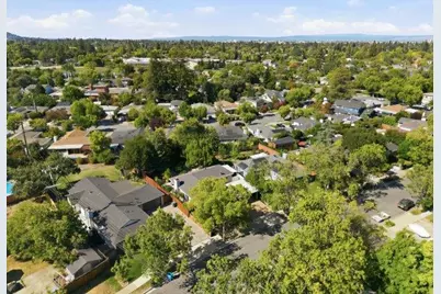 2766 Bristol Way, Redwood City, CA 94061 - Photo 38