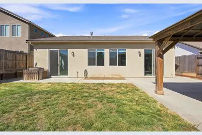 1261 Azalea Dr, Hollister, CA 95023 - Photo 40