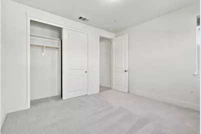 1261 Azalea Dr, Hollister, CA 95023 - Photo 10