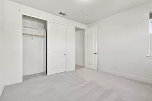 1261 Azalea Dr, Hollister, CA 95023 - Photo 10