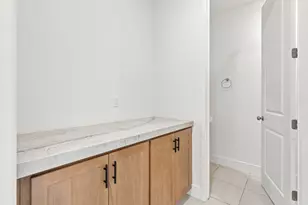 1261 Azalea Dr, Hollister, CA 95023 - Photo 14