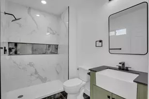 4006 Carrington St, Oakland, CA 94601 - Photo 12