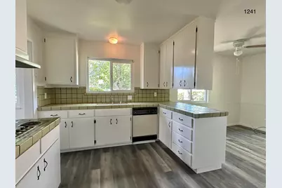 1241 Klee Ct, Sunnyvale, CA 94087 - Photo 6