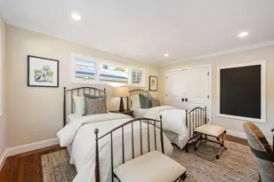 250 E Creek Dr, Menlo Park, CA 94025 - Photo 18